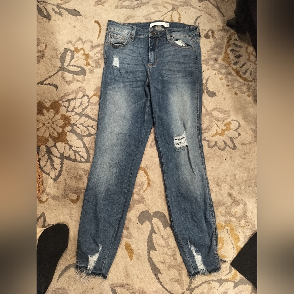 Size 7/28 jeans